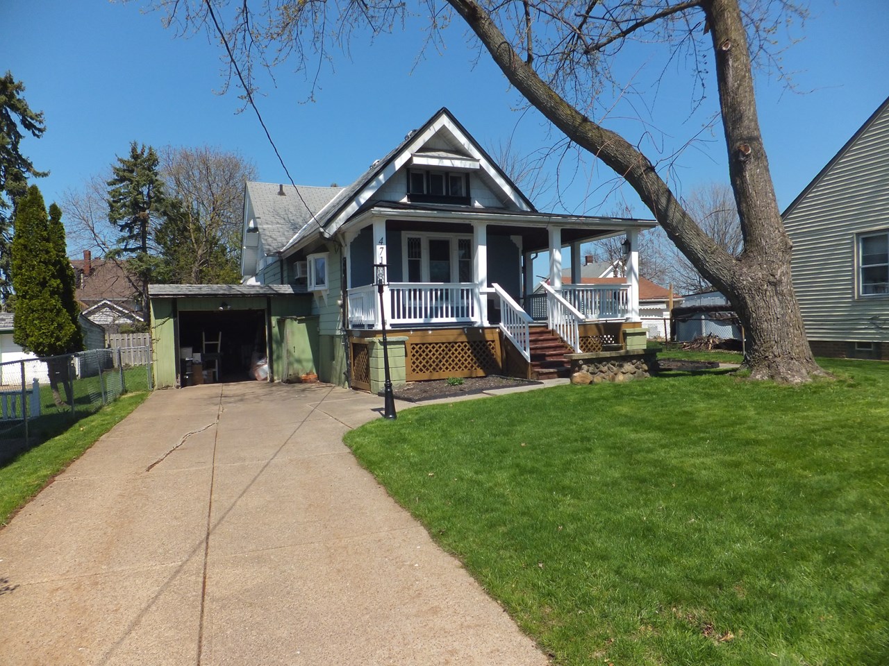 4712 Gifford Ave